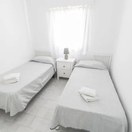 Parador Antali - 27 بيت للعطل